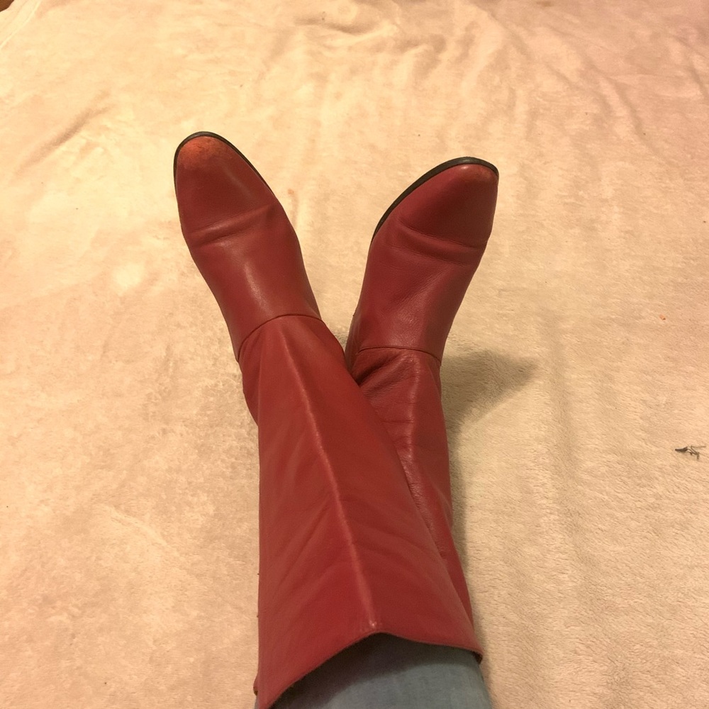 Red And Black Women’s Boots